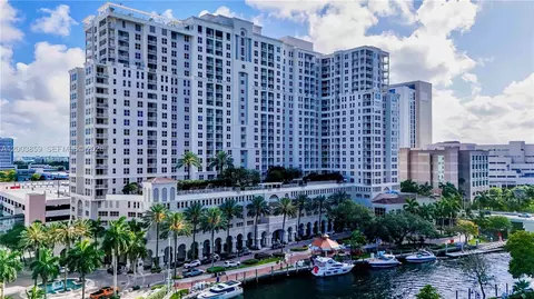 511 SE 5th Ave #611, Fort Lauderdale, FL 33301