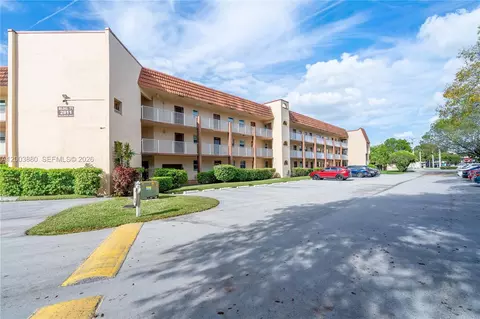 2811 N Pine Island Rd #109, Sunrise, FL 33322