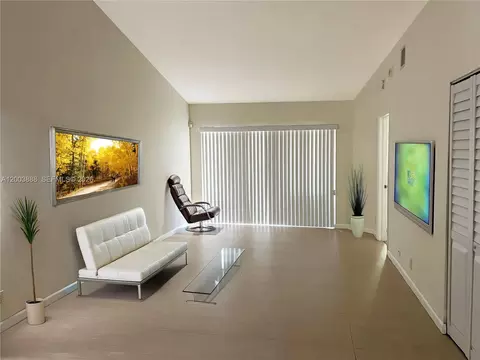 14015 SW 91st Ter #14015, Miami, FL 33186