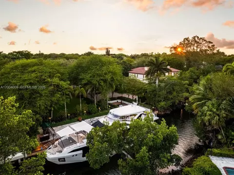 255 Cocoplum Rd, Coral Gables, FL 33143