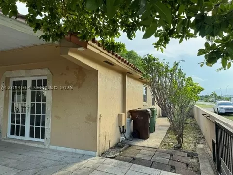 7599 W 4th Ct, Hialeah, FL 33014 photo 11
