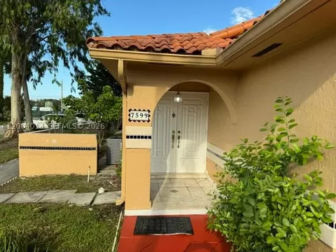 7599 W 4th Ct, Hialeah, FL 33014 photo 2