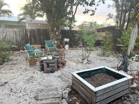 Exterior - 229 2nd Rd, Key Largo, FL 33037 photo 18 of 22