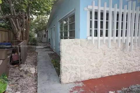 Exterior - 229 2nd Rd, Key Largo, FL 33037 photo 5 of 22
