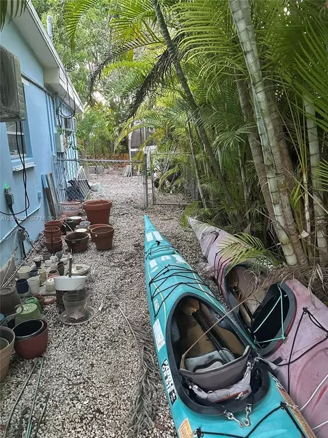 Exterior - 229 2nd Rd, Key Largo, FL 33037 photo 17 of 22