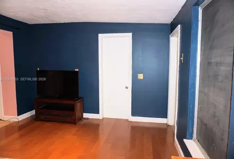 Living - 229 2nd Rd, Key Largo, FL 33037 photo 6 of 6