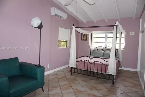 Bedroom - 229 2nd Rd, Key Largo, FL 33037 photo 2 of 6