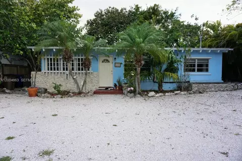 Exterior - 229 2nd Rd, Key Largo, FL 33037 photo 4 of 22