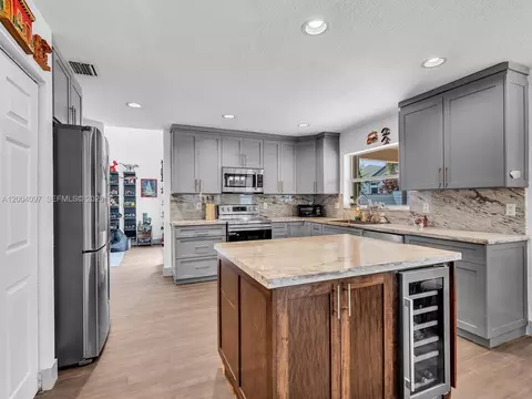 Kitchen - 17351 SW 32nd Ct, Miramar, FL 33029 photo 1 of 7