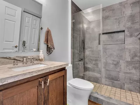 Bath - 17351 SW 32nd Ct, Miramar, FL 33029 photo 2 of 9