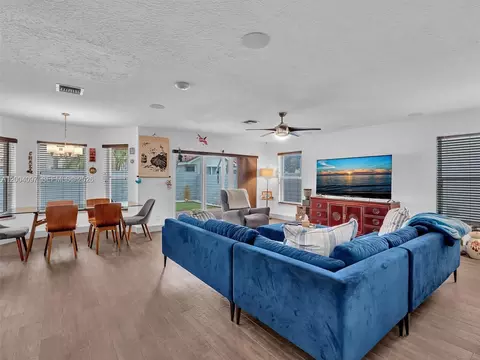 Living - 17351 SW 32nd Ct, Miramar, FL 33029 photo 5 of 7