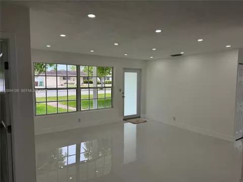 Living - 8064 W 14th Ave, Hialeah, FL 33014 photo 3 of 3