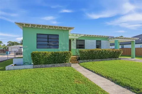 380 NE 15th St, Homestead, FL 33030
