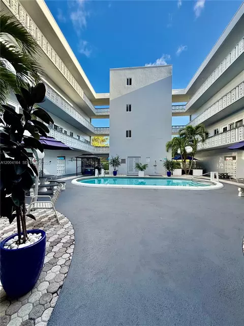 1818 Rodman St #3A, Hollywood, FL 33020