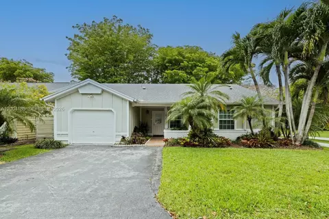 14812 SW 140th Pl, Miami, FL 33186