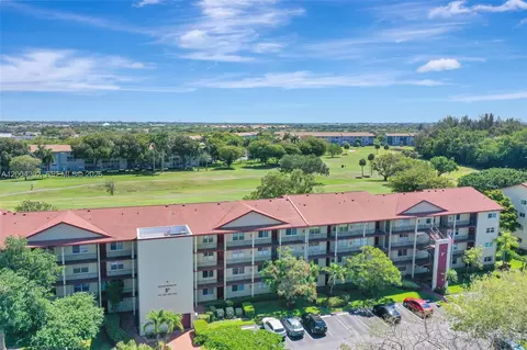 701 SW 128th Ave #207F, Pembroke Pines, FL 33027