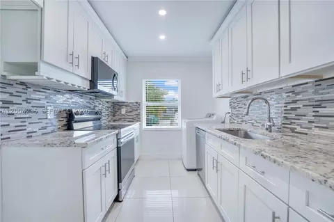 5222 SW 139th Pl, Miami, FL 33175