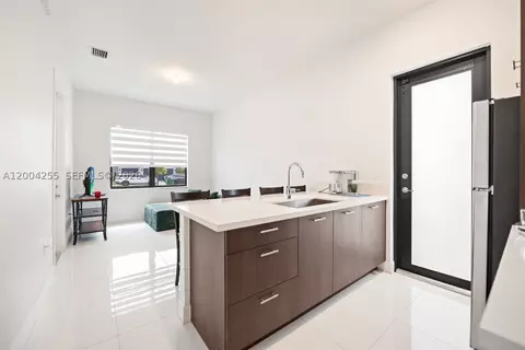 Kitchen - 4366 SW 174th Ave, Miramar, FL 33029 photo 3 of 3