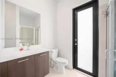 Bath - 4366 SW 174th Ave, Miramar, FL 33029 photo 6 of 6