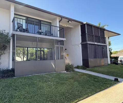 5767 Washington St #F1, Hollywood, FL 33023