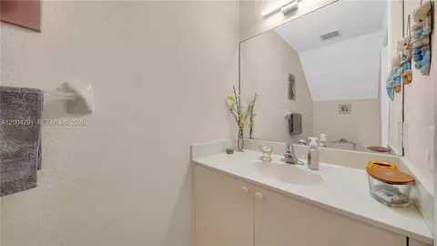 120 E 5th St #2, Hialeah, FL 33010 photo 18
