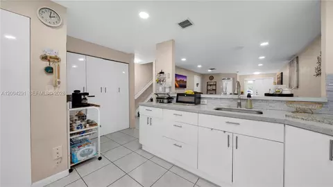 120 E 5th St #2, Hialeah, FL 33010 photo 15