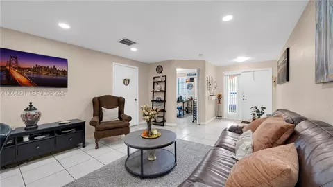 120 E 5th St #2, Hialeah, FL 33010 photo 9