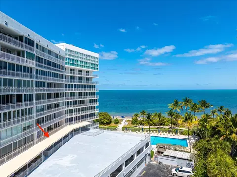 600 Grapetree Dr #3BS, Key Biscayne, FL 33149