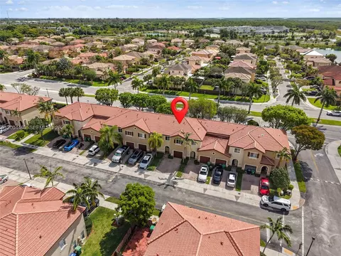 View/Area - 22251 SW 88th Path, Cutler Bay, FL 33190 photo 3 of 8