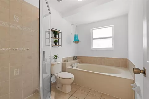 Bath - 22251 SW 88th Path, Cutler Bay, FL 33190 photo 3 of 4
