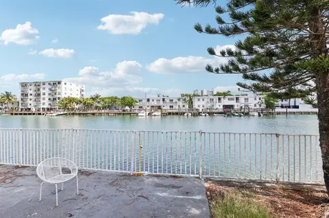 7975 Crespi Blvd UNIT 2, Miami Beach, FL 33141