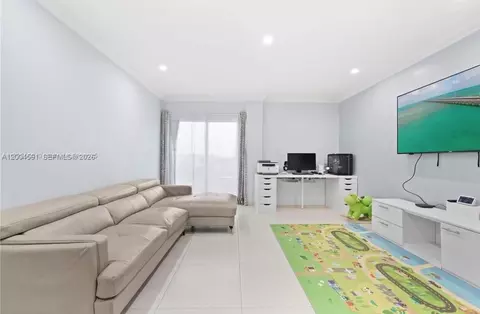 Other - 440 E 23rd St #1310, Hialeah, FL 33013 photo 4 of 6