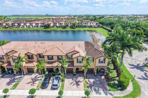 3728 NE 3rd Ct, Homestead, FL 33033