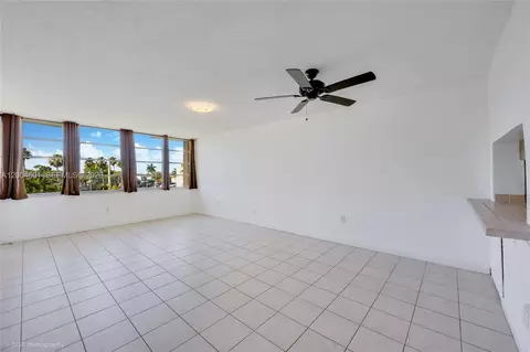 1551 NE Miami Gardens Dr #322, Miami, FL 33179