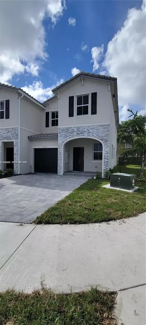 1010 SE 26th Ter, Homestead, FL 33035