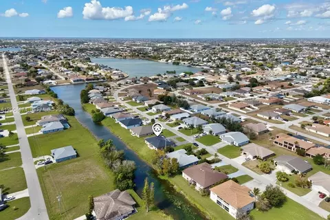 542544 SE 6th Ter, Cape Coral, FL 33990