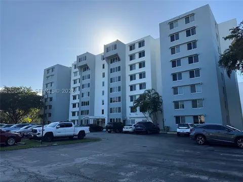 9001 SW 77th Ave #C709, Miami, FL 33156