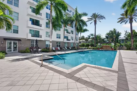 2401 NE 65th St #205, Fort Lauderdale, FL 33308