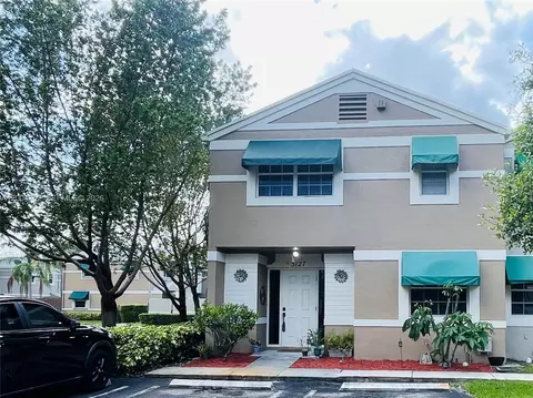 5127 SW 123rd Ave, Cooper City, FL 33330