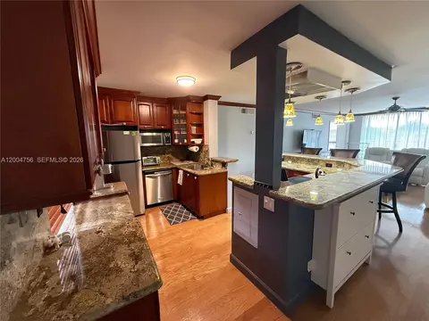 2691 S Course Dr #202, Pompano Beach, FL 33069