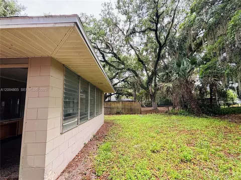 Exterior - 2346 Alice Ave, Eustis, FL 32726 photo 6 of 7