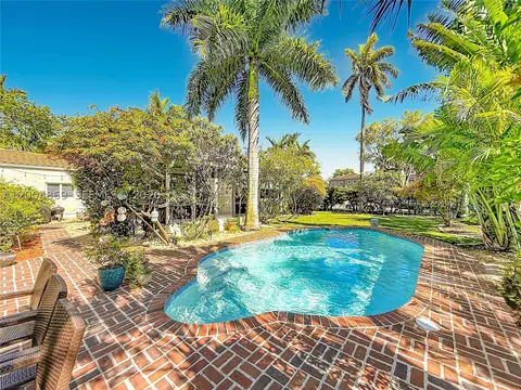 1029 Harrison St, Hollywood, FL 33019