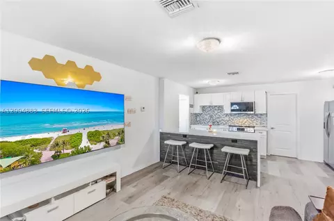 2125 NW 27th Ln, Fort Lauderdale, FL 33311