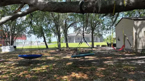 Exterior - 7655 17th Pl, Labelle, FL 33935 photo 9 of 10
