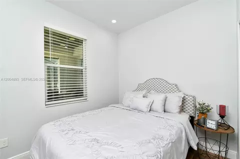 Bedroom - 7655 17th Pl, Labelle, FL 33935 photo 3 of 6