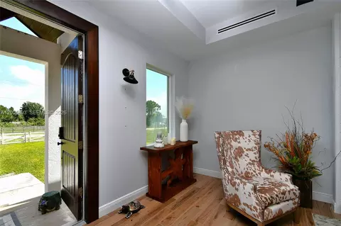 Entry Way - 7655 17th Pl, Labelle, FL 33935 photo 2 of 4