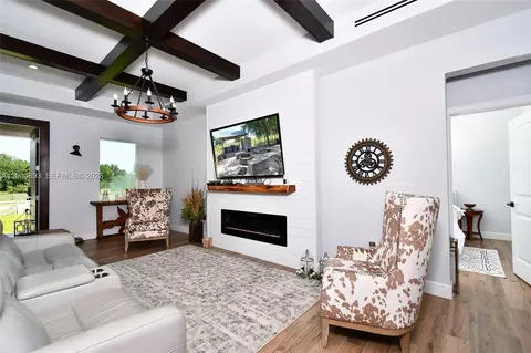 Living - 7655 17th Pl, Labelle, FL 33935 photo 1 of 1