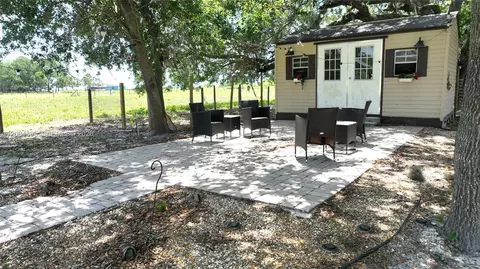 Exterior - 7655 17th Pl, Labelle, FL 33935 photo 6 of 10