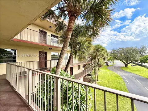 3361 NW 47th Ter #329, Lauderdale Lakes, FL 33319