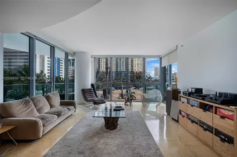 1331 Brickell Bay Dr #302, Miami, FL 33131